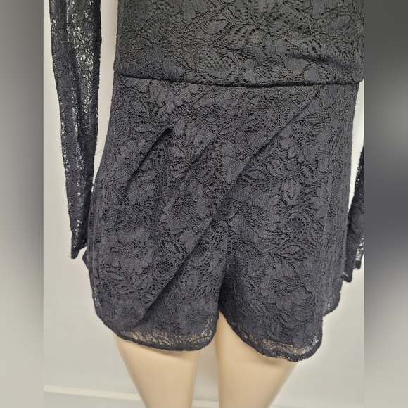 Audrey 3+1 M Black Lace Romper Open Back Long Sleeves - Picture 3 of 7